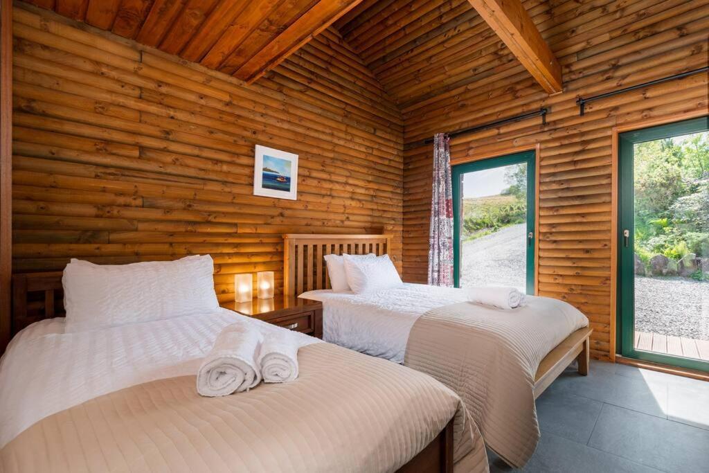 Heather Lodge With Sea And Mountain Views Leenaun Eksteriør bilde