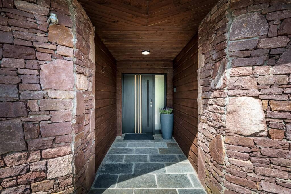 Heather Lodge With Sea And Mountain Views Leenaun Eksteriør bilde